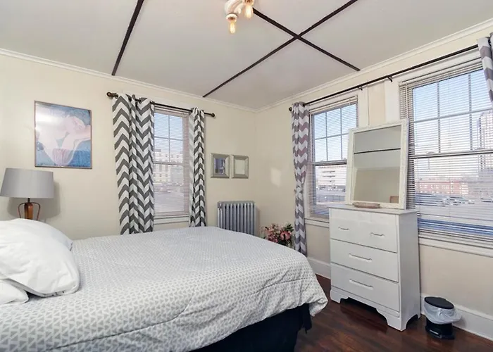 The Wadsworth Suite A2